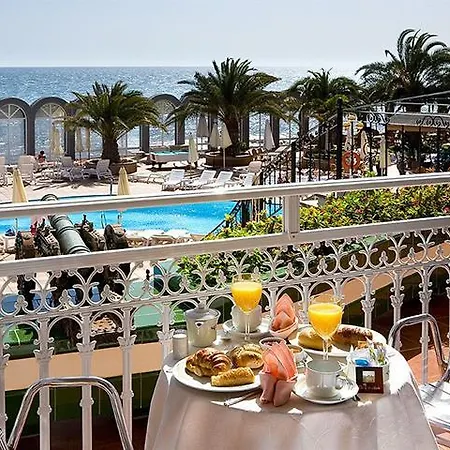 فندق Club 4*