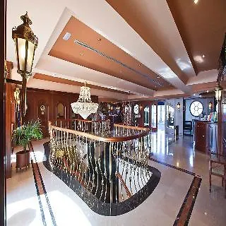 فندق Club 4*