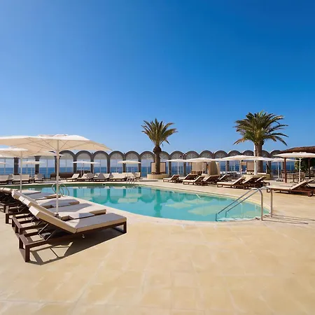 Ξενοδοχείο Club 4*