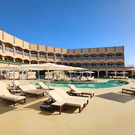 Club Ξενοδοχείο 4*